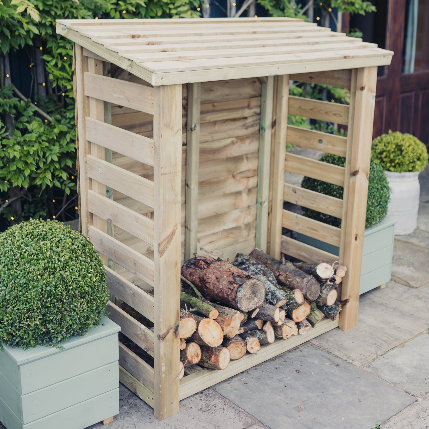 SLATTED LOG STORE 5 x 4