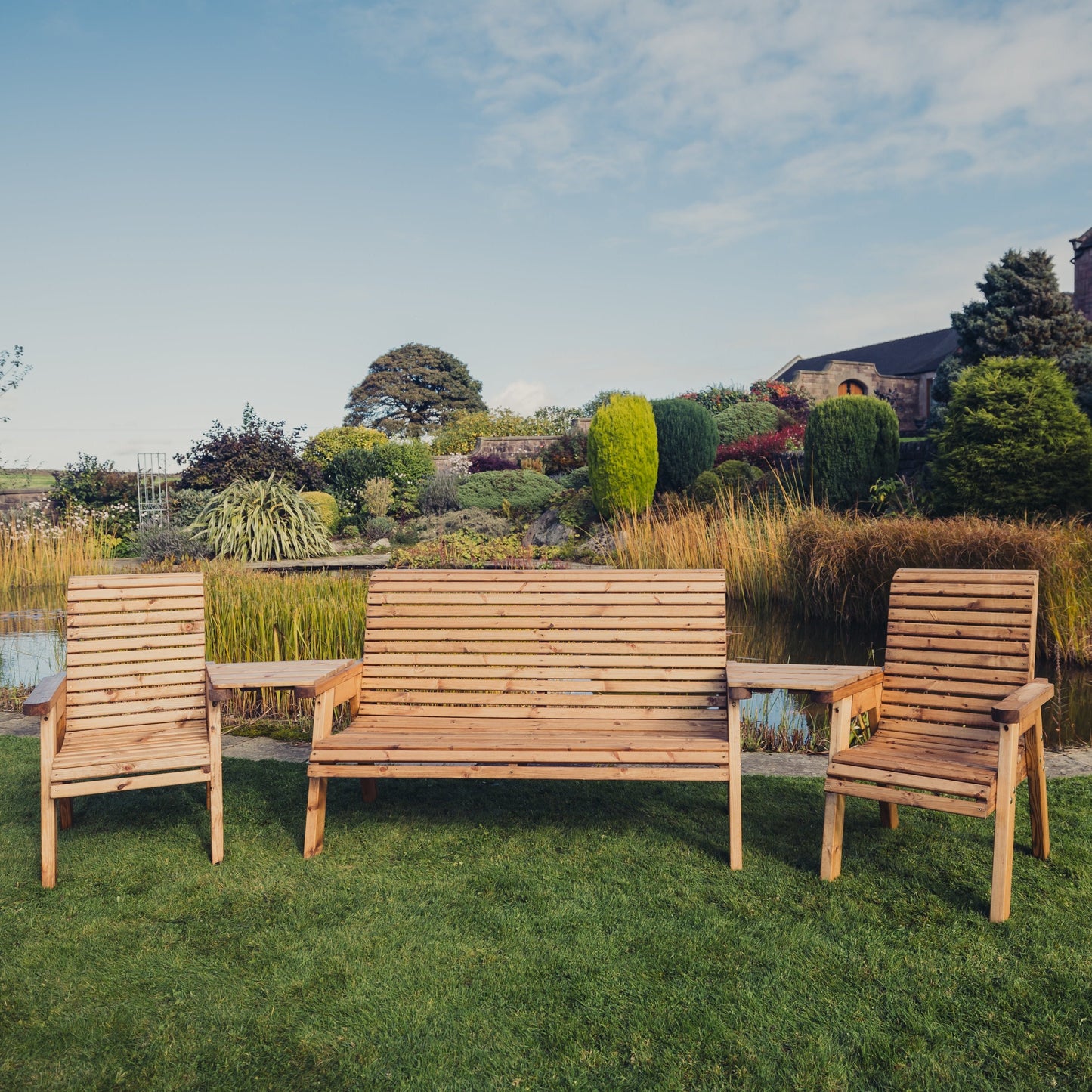 Valley 5 Seat Set - 1 X 3 Seat Bench, 2 X Chairs, Angled Tray Tables