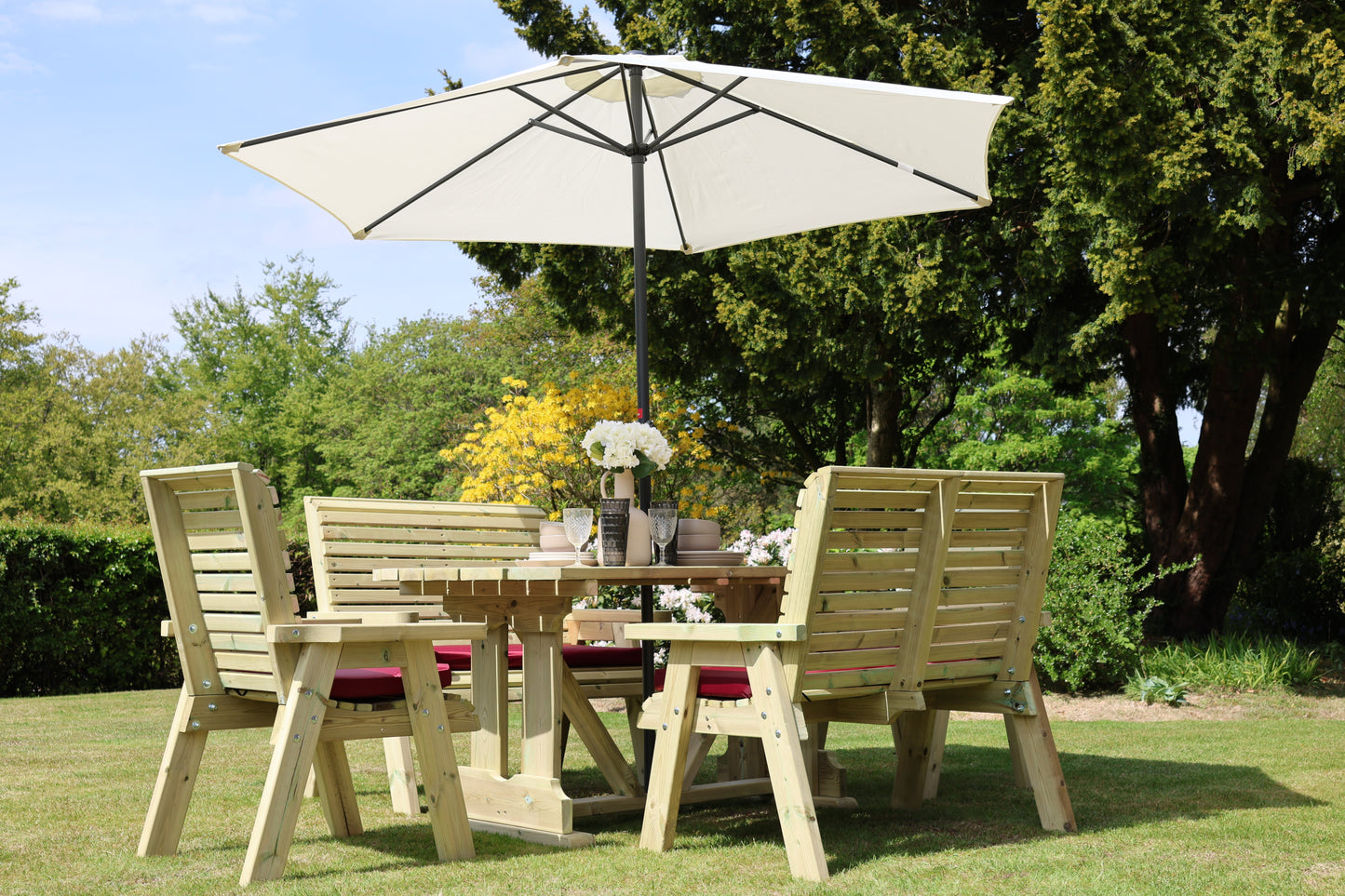 Ergo Table Set - Sits 6