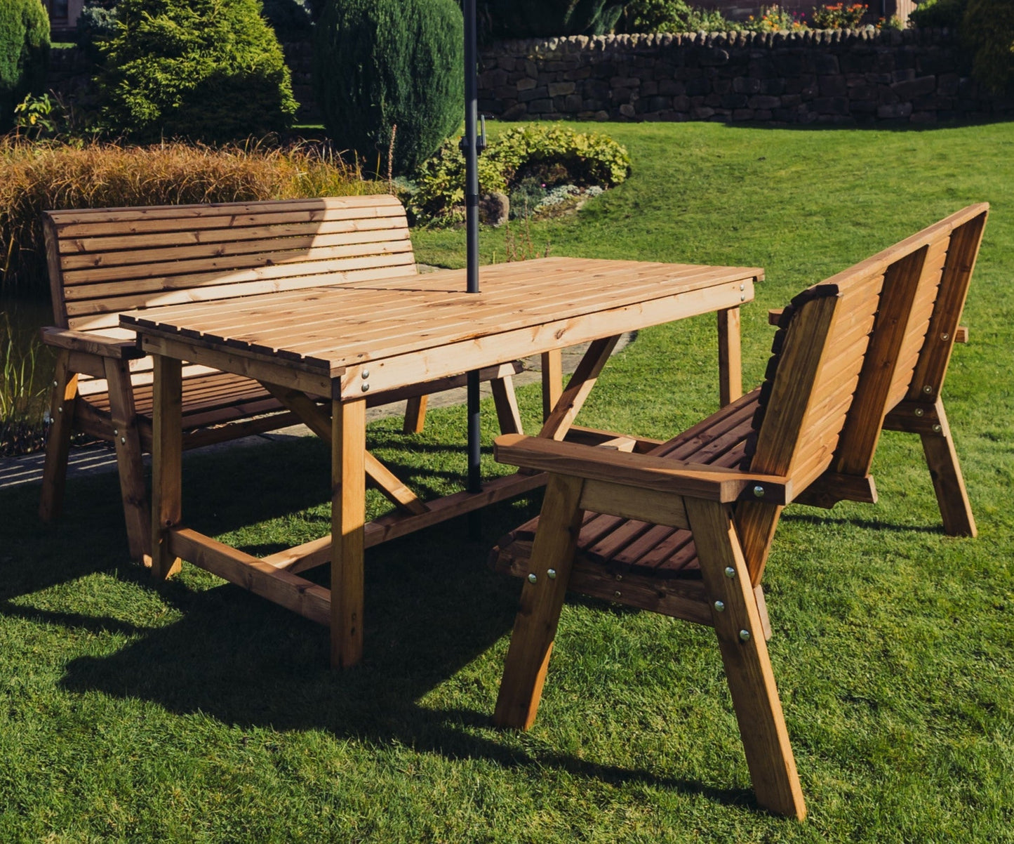 Valley Table Set - Sits 4 - 2 Benches