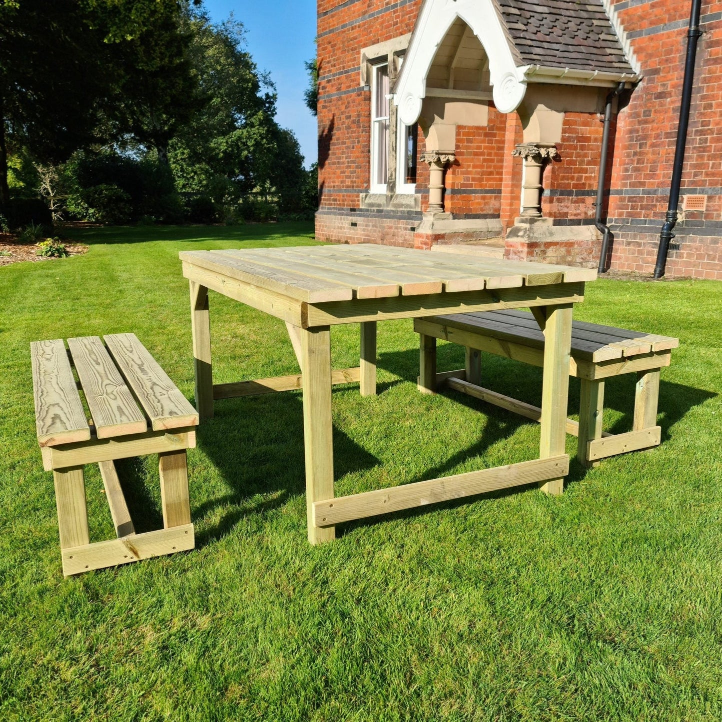 BUTCHERS TABLE SET