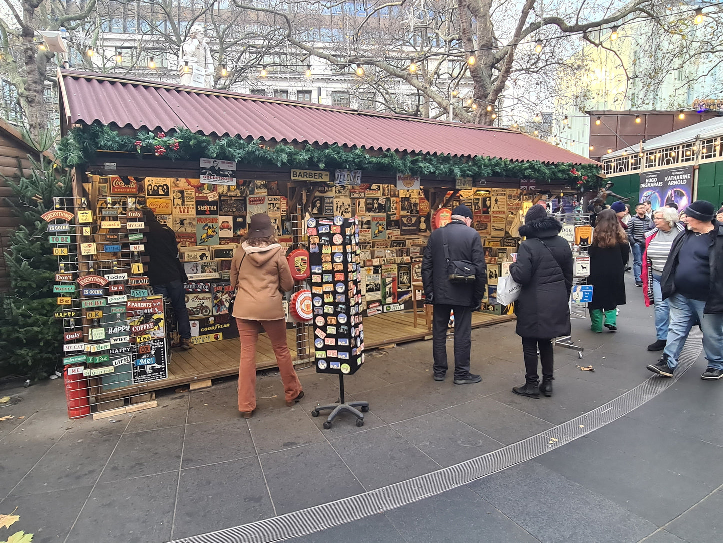EDINBURGH MARKET CHALET - 6M X 2M