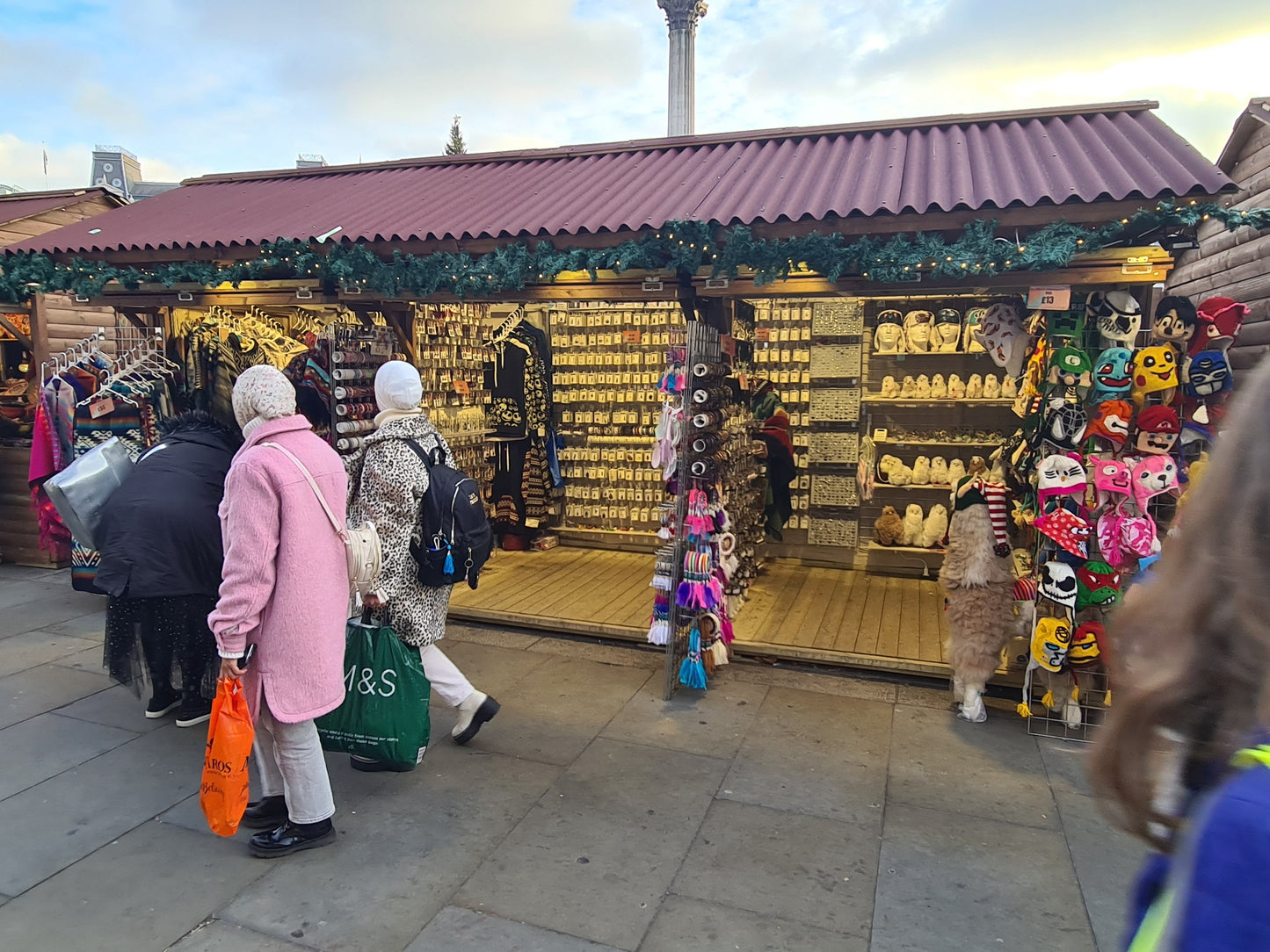 EDINBURGH MARKET CHALET - 6M X 2M