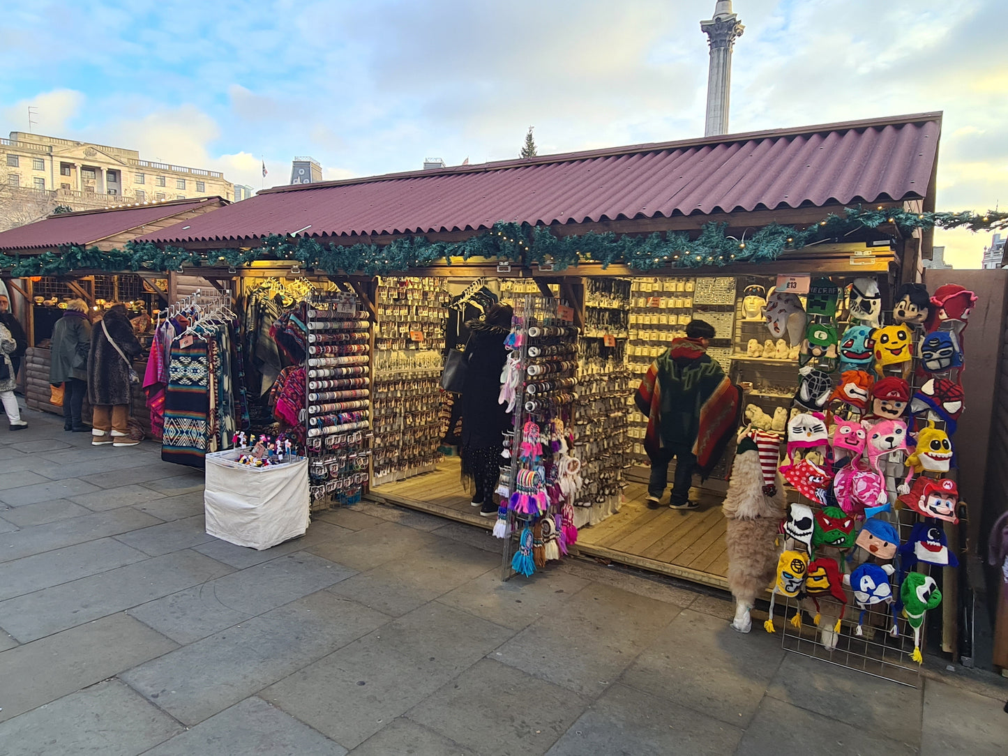 EDINBURGH MARKET CHALET - 6M X 2M