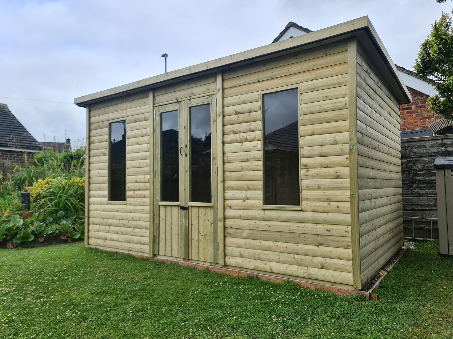 BAKEWELL SUMMERHOUSE