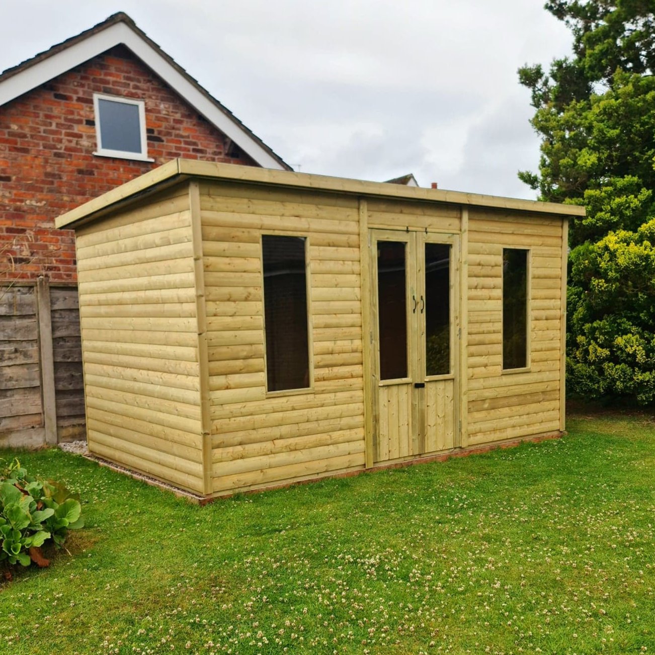 BAKEWELL SUMMERHOUSE