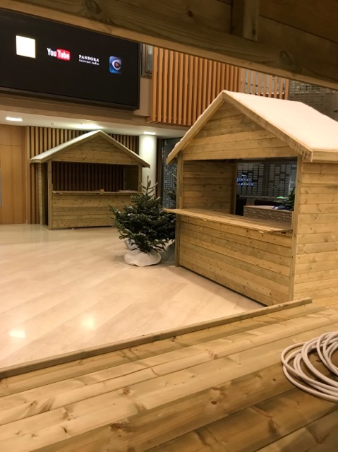 INDOOR MARKET CHALET - 3M x 1.2M