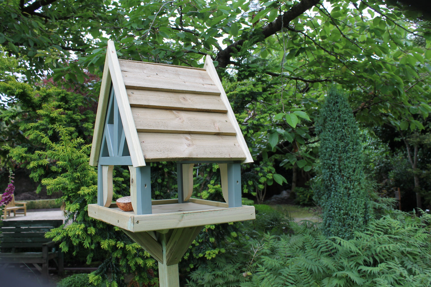COTTAGE BIRD TABLE