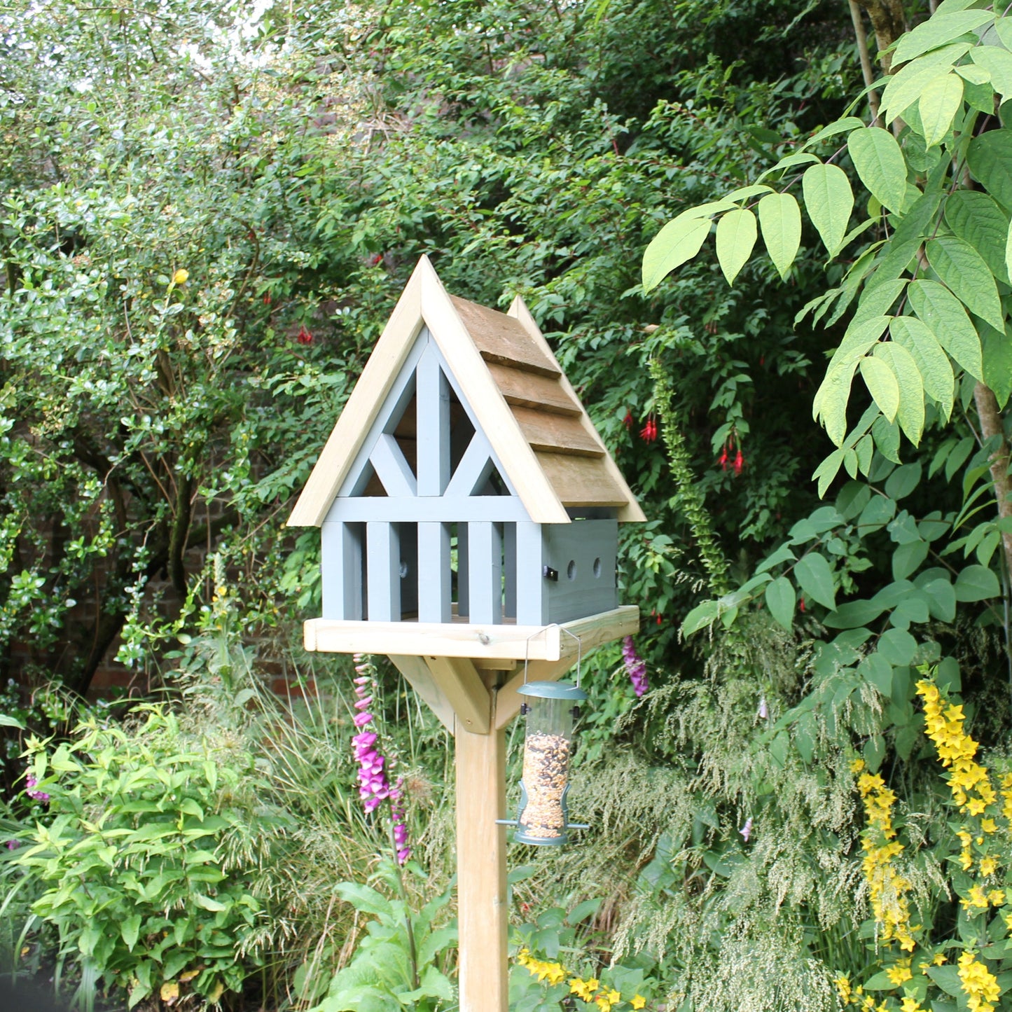 BIRD TABLE - PIGEON PROOF