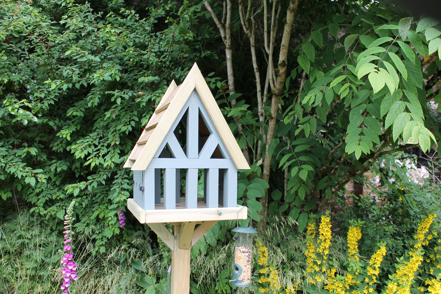 BIRD TABLE - PIGEON PROOF