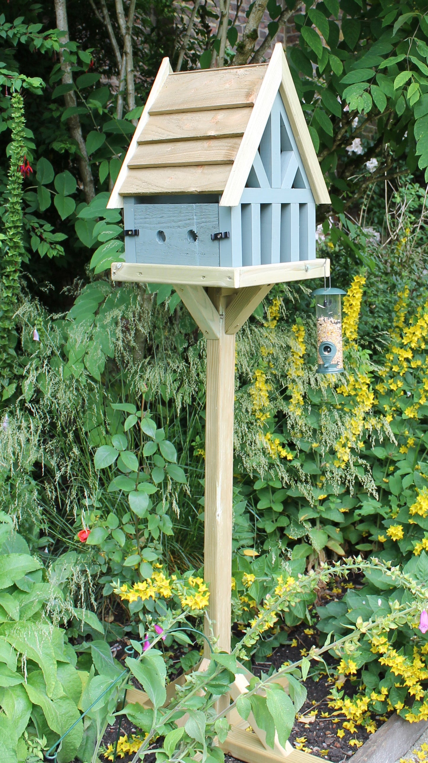 BIRD TABLE - PIGEON PROOF