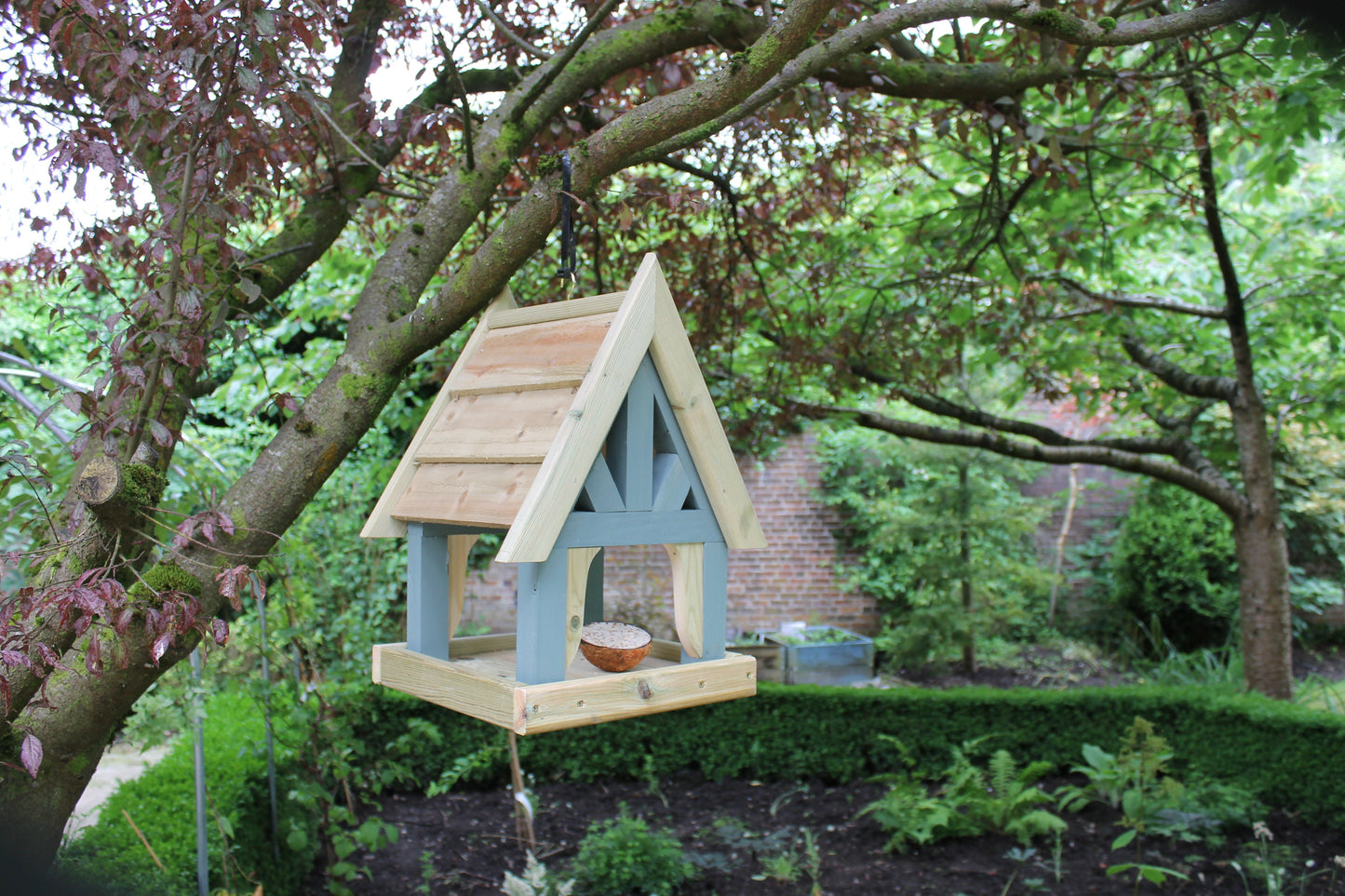 COTTAGE HANGING BIRD TABLE