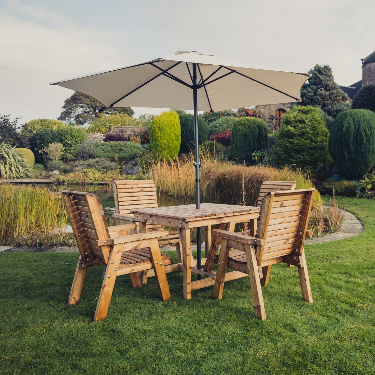 Valley Square Table Set - Sits 4