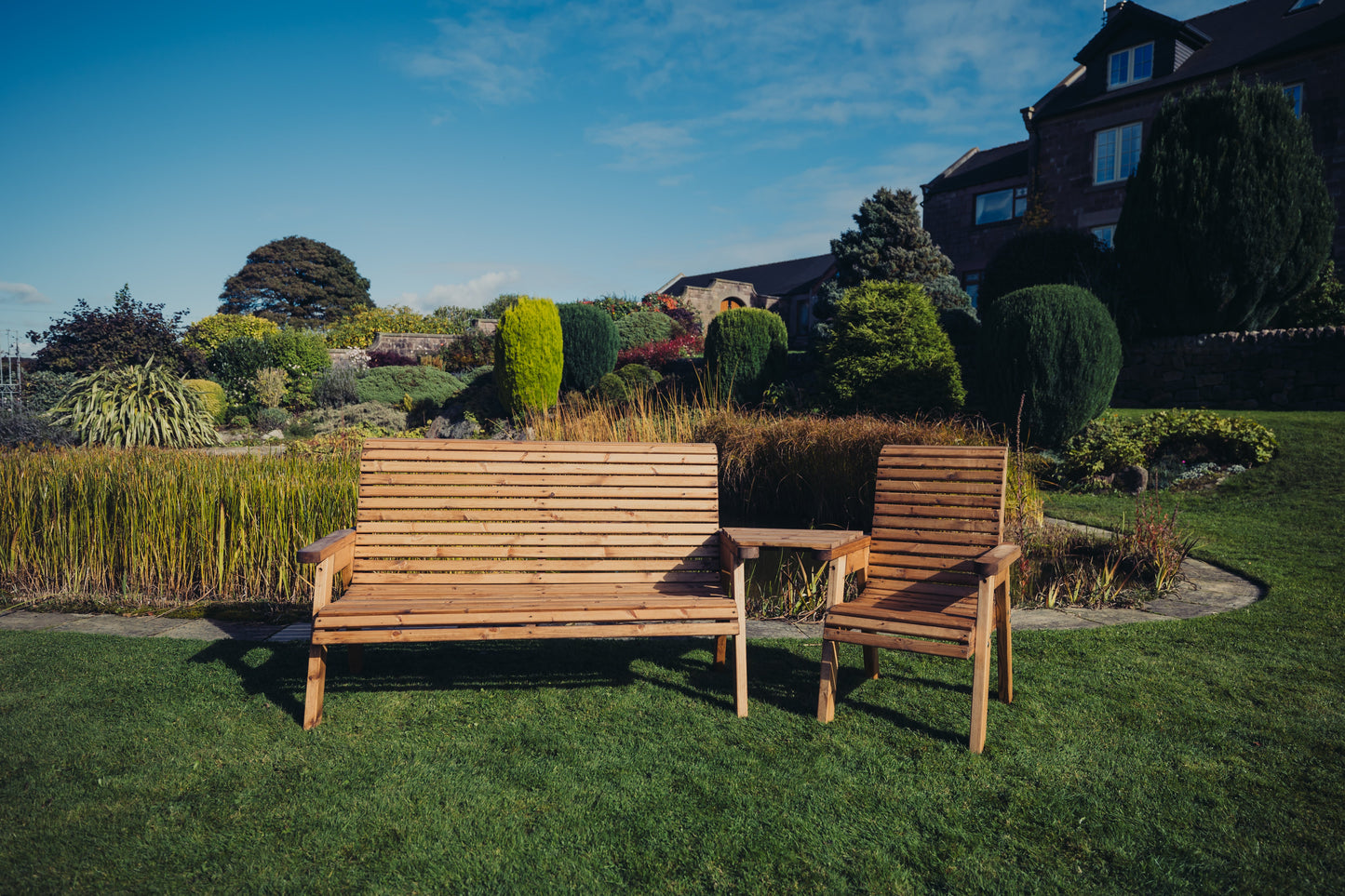 VALLEY 4 SEATER SET - 1 x CHAIR, 1 x 3 SEATER BENCH WITH ANGLED TRAY TABLE