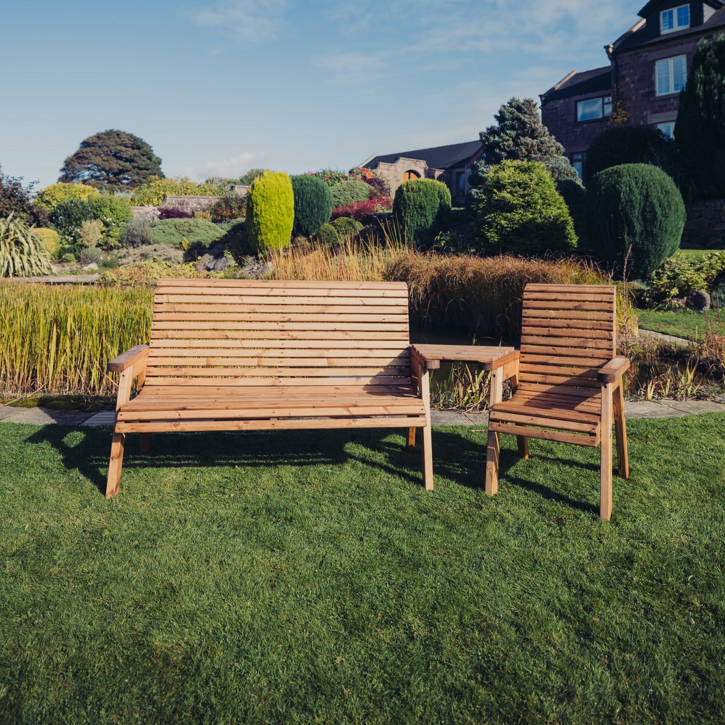 VALLEY 4 SEATER SET - 1 x CHAIR, 1 x 3 SEATER BENCH WITH ANGLED TRAY TABLE