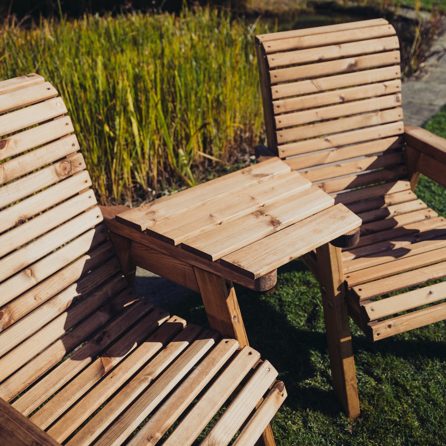 VALLEY LOVESEAT - ANGLED TRAY
