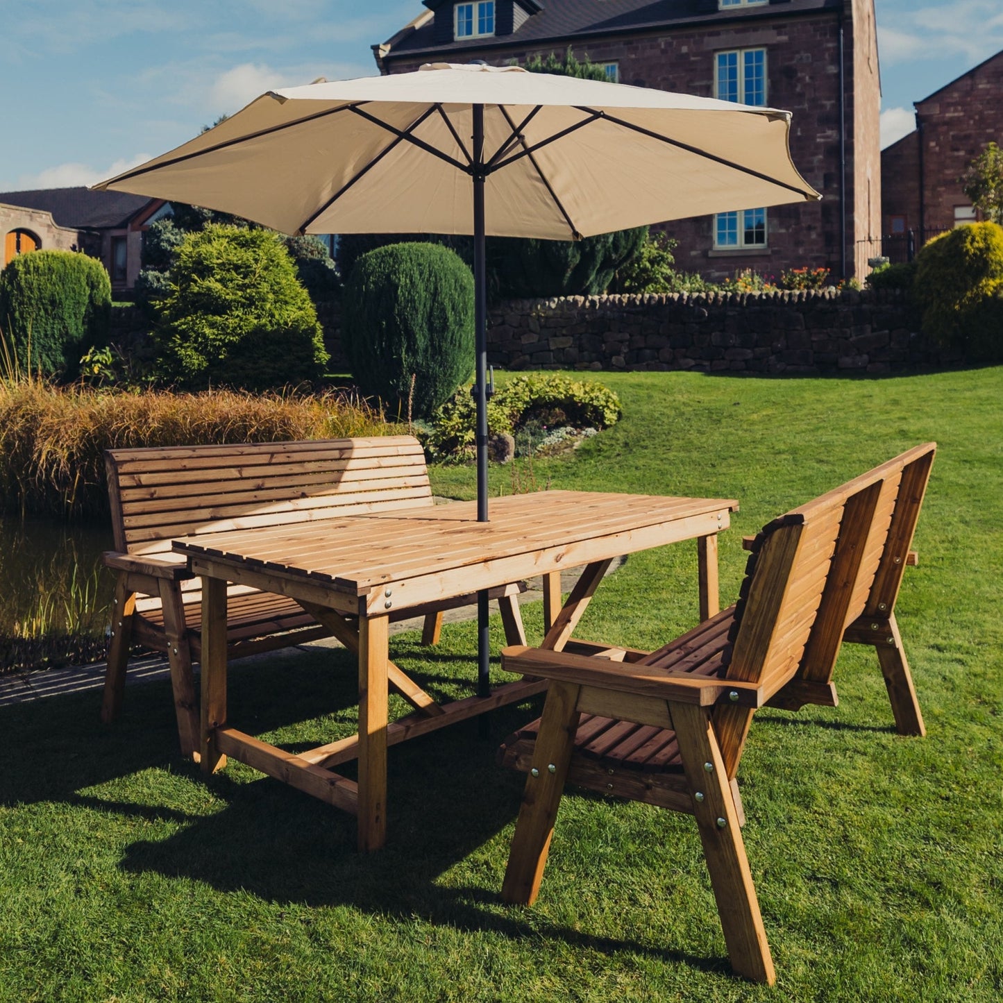 Valley Table Set - Sits 4 - 2 Benches