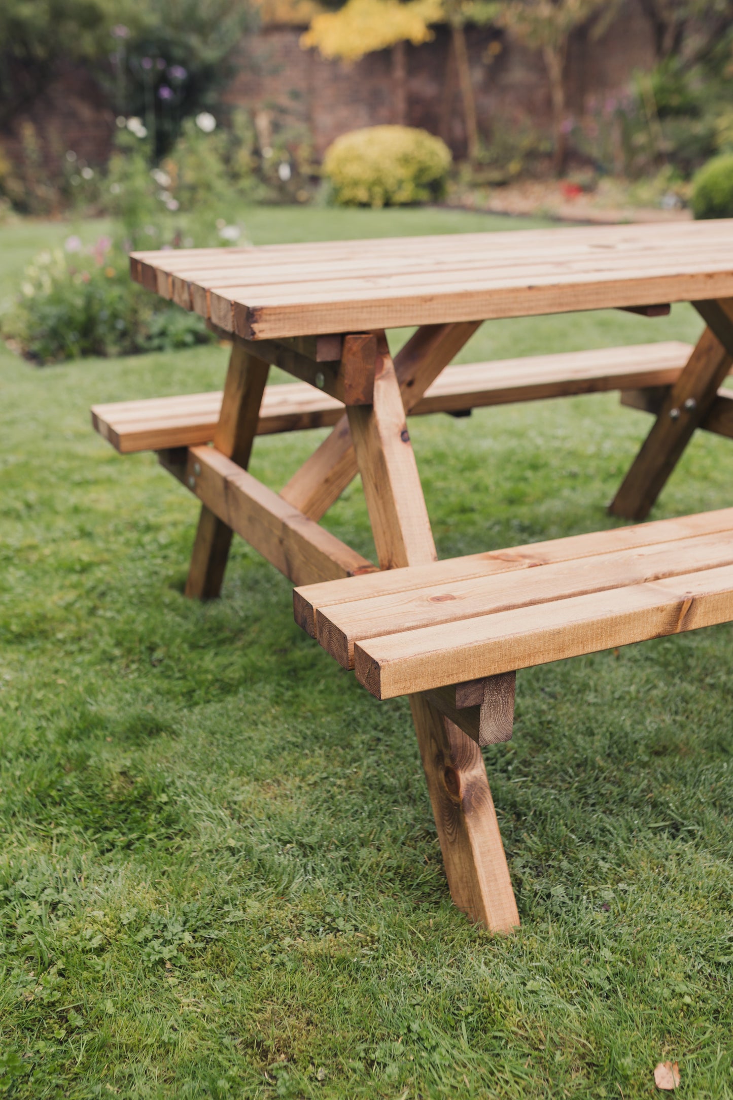 VALLEY PICNIC TABLE 150cm