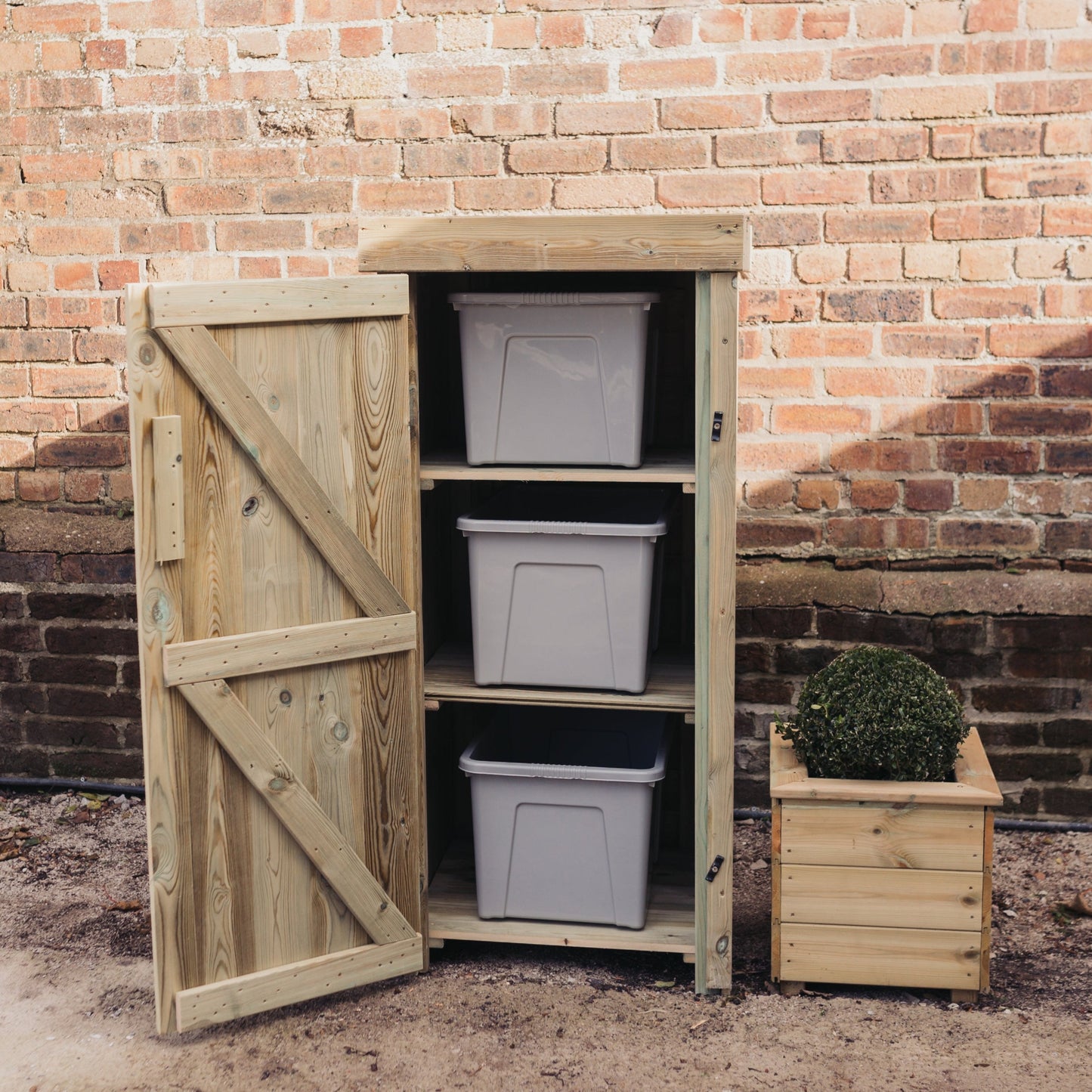 RECYCLE BIN STORAGE WITH DOOR