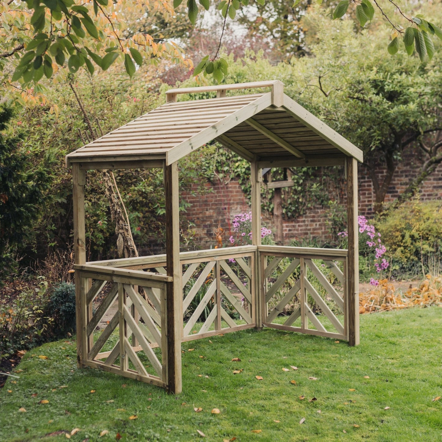 Valencia BBQ Shelter