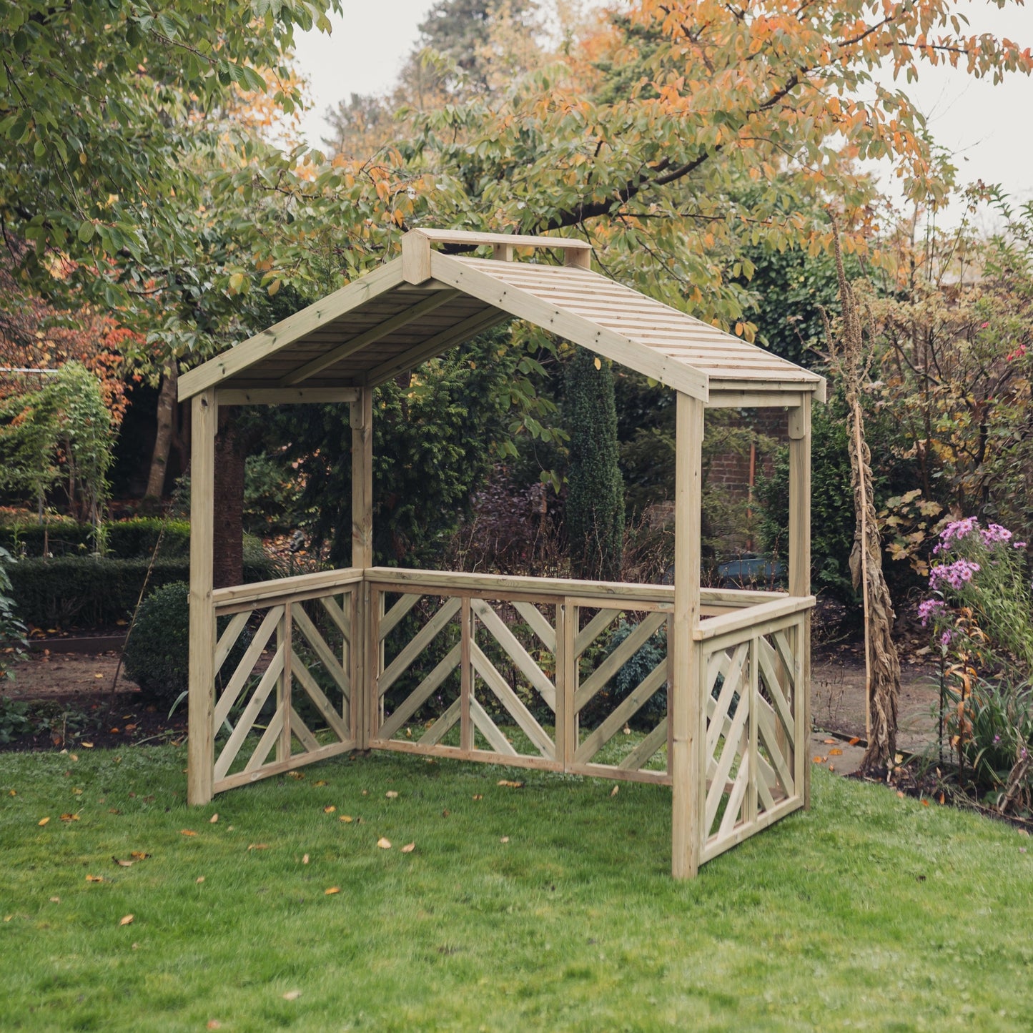 Valencia BBQ Shelter
