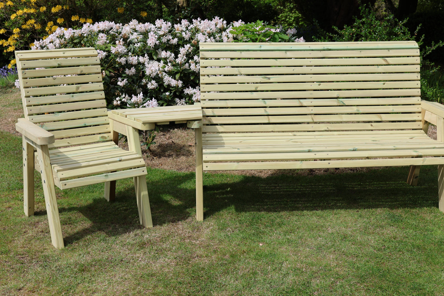 Ergonomic 4 Seat Companion Set - Angled Tray