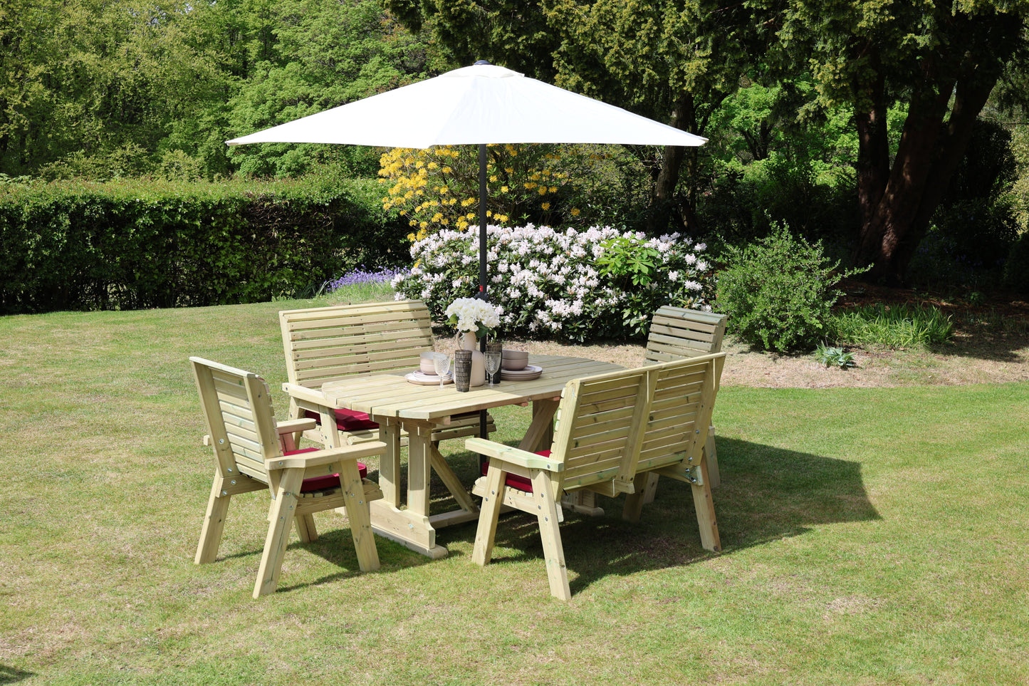 Ergo Table Set - Sits 6