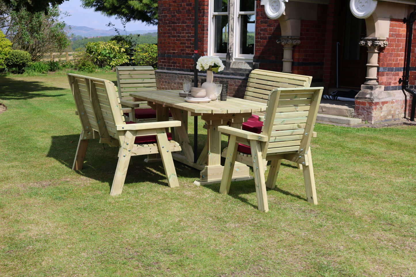 Ergo Table Set - Sits 6