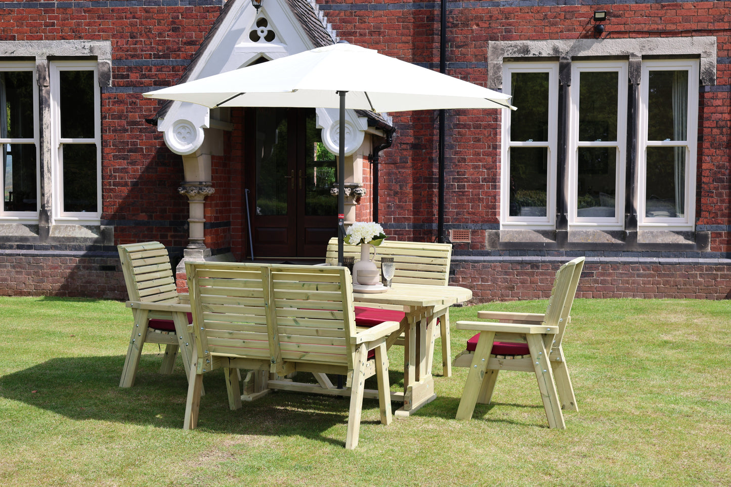 Ergo Table Set - Sits 6