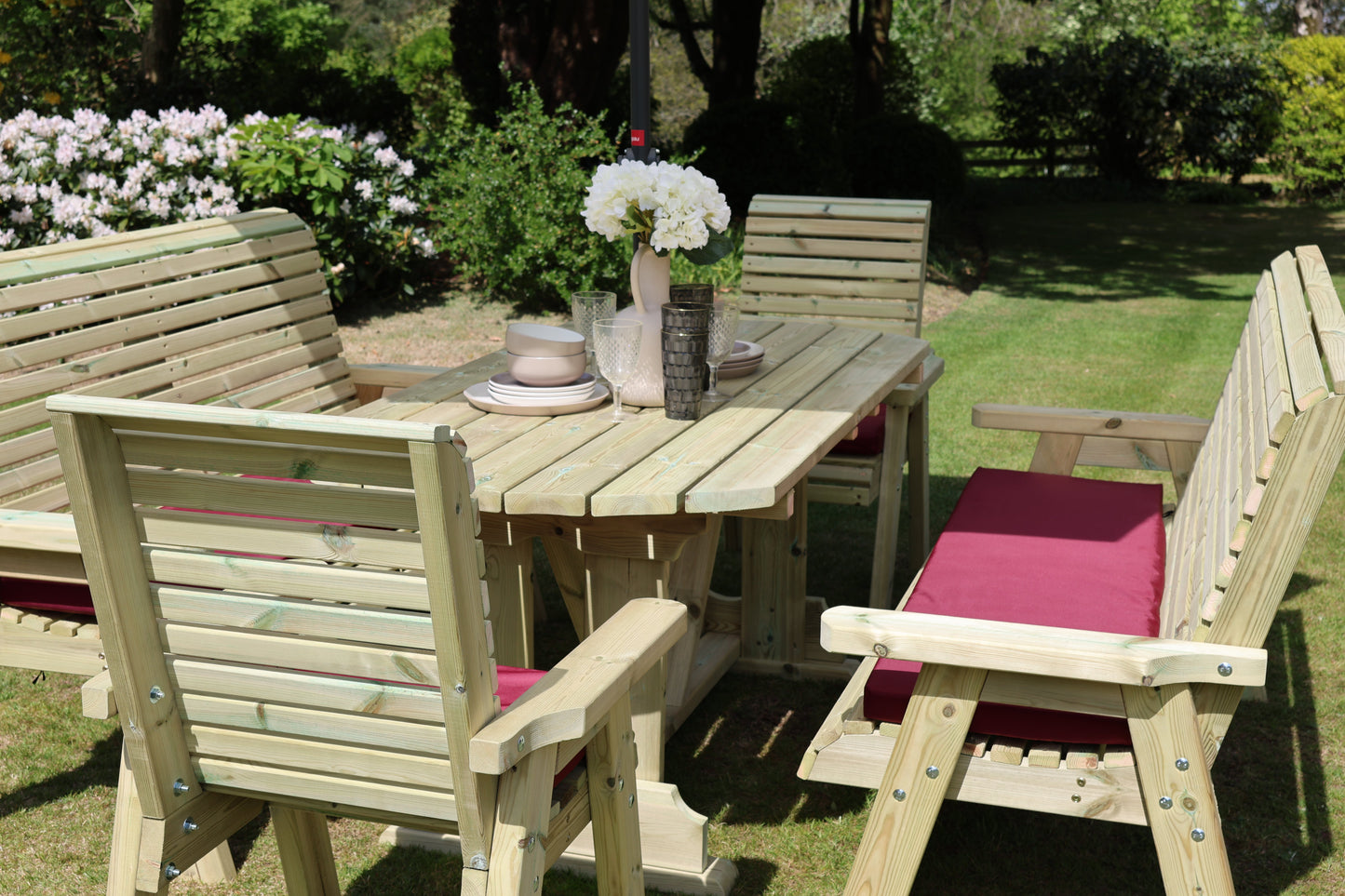 Ergo Table Set - Sits 8