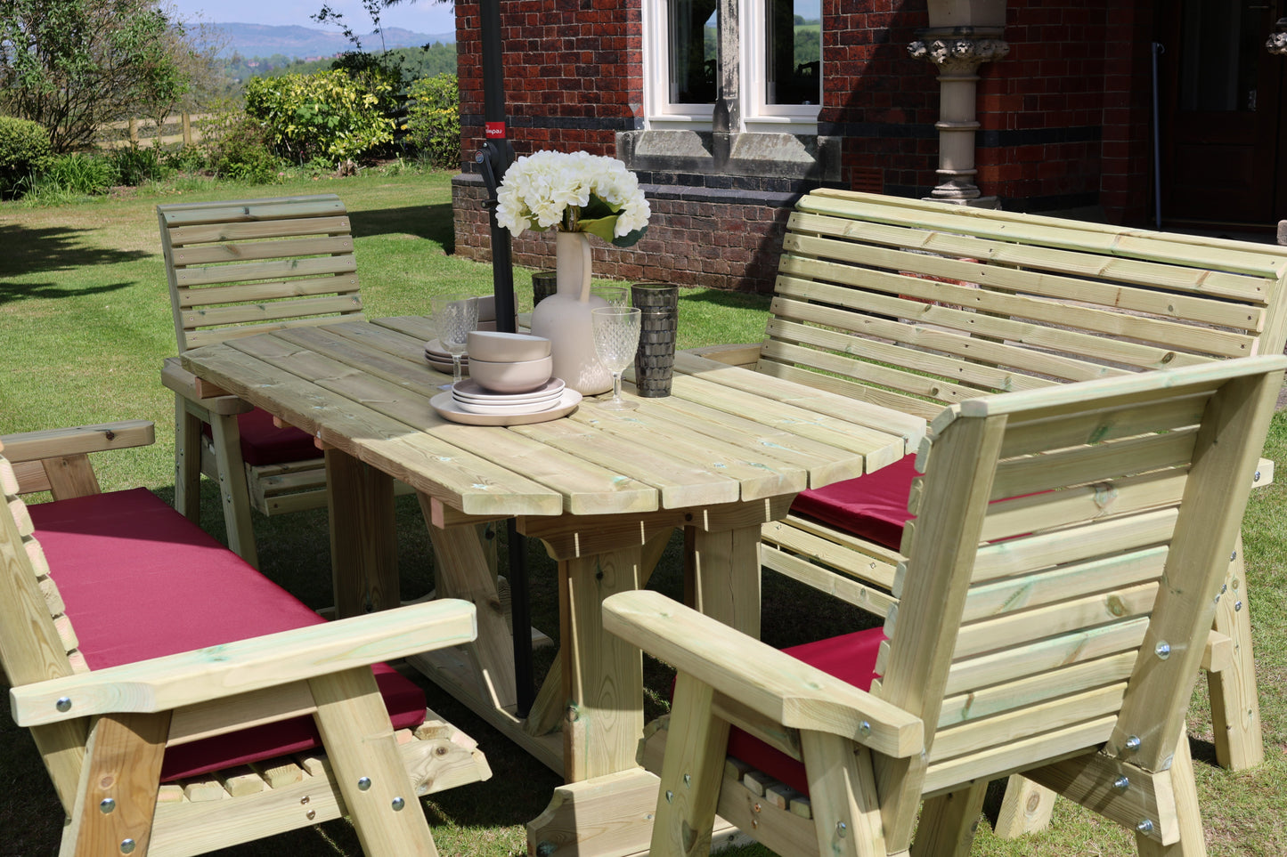 Ergo Table Set - Sits 8