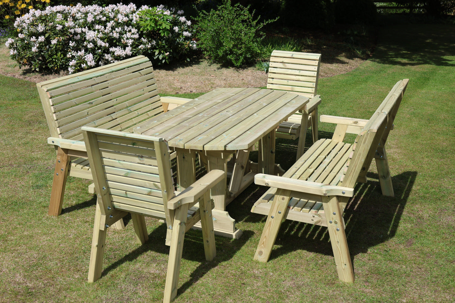 Ergo Table Set - Sits 8