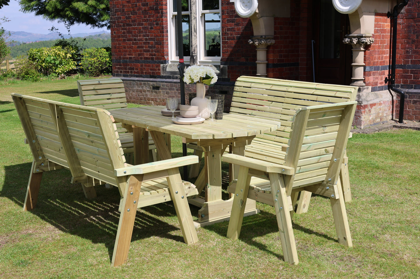 Ergo Table Set - Sits 8