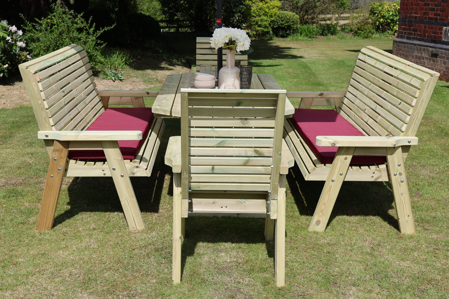 Ergo Table Set - Sits 8