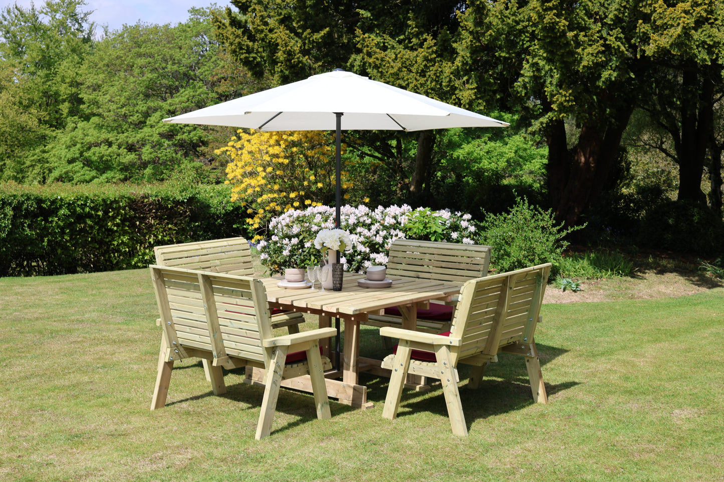 Ergo Table Set - Sits 8