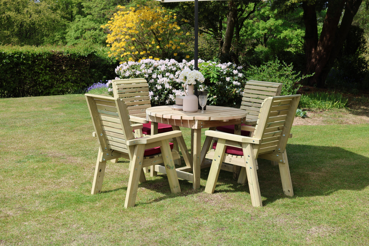 Ergo Round Table Set - 4 Seater