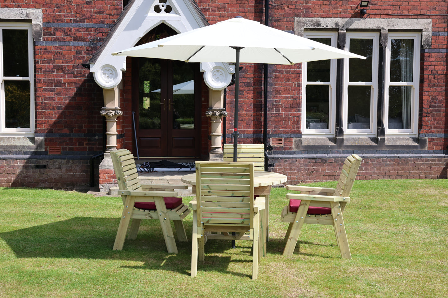 Ergo Round Table Set - 4 Seater