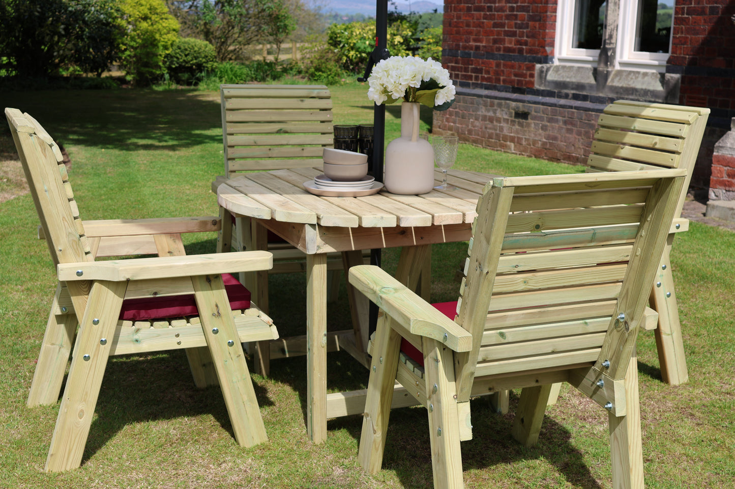 Ergo Round Table Set - 4 Seater