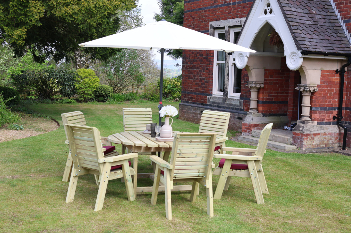 Ergo Round Table Set - 6 Seater