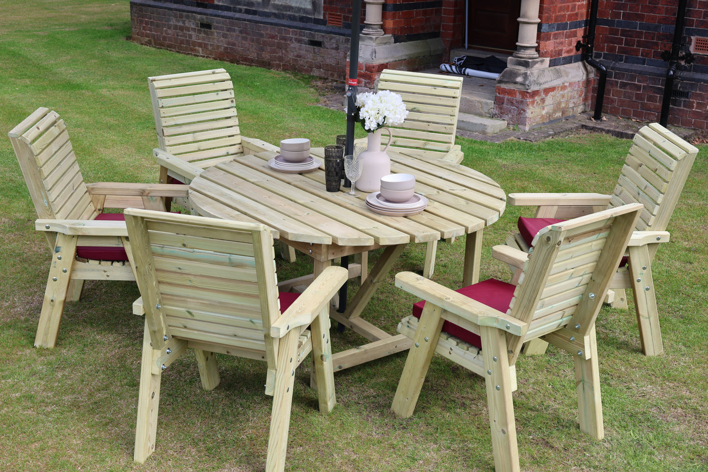 Ergo Round Table Set - 6 Seater