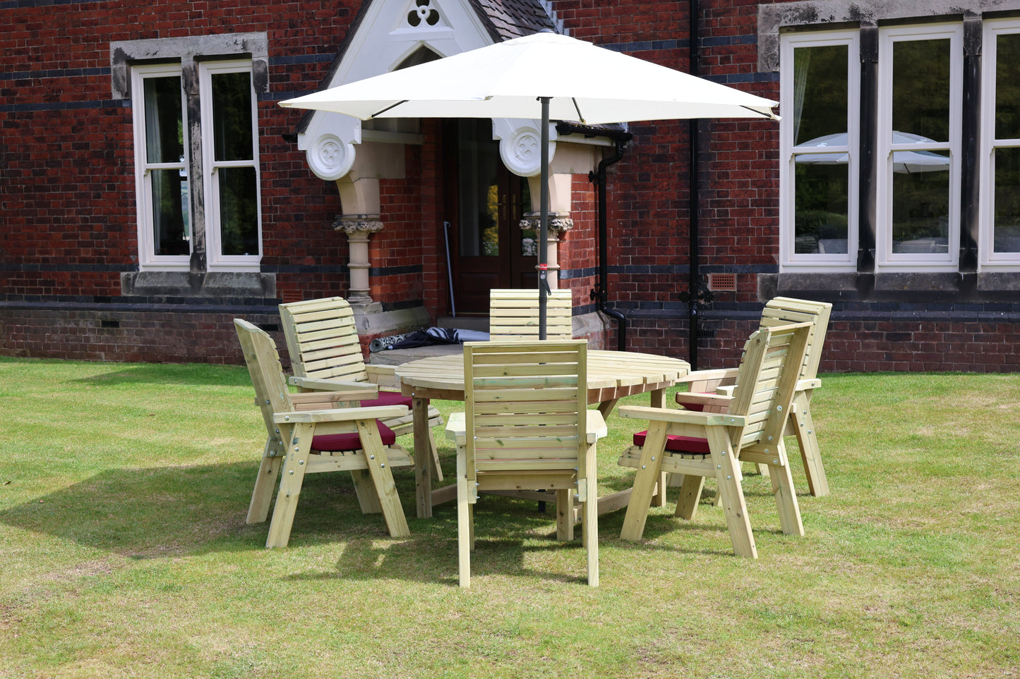 Ergo Round Table Set - 6 Seater
