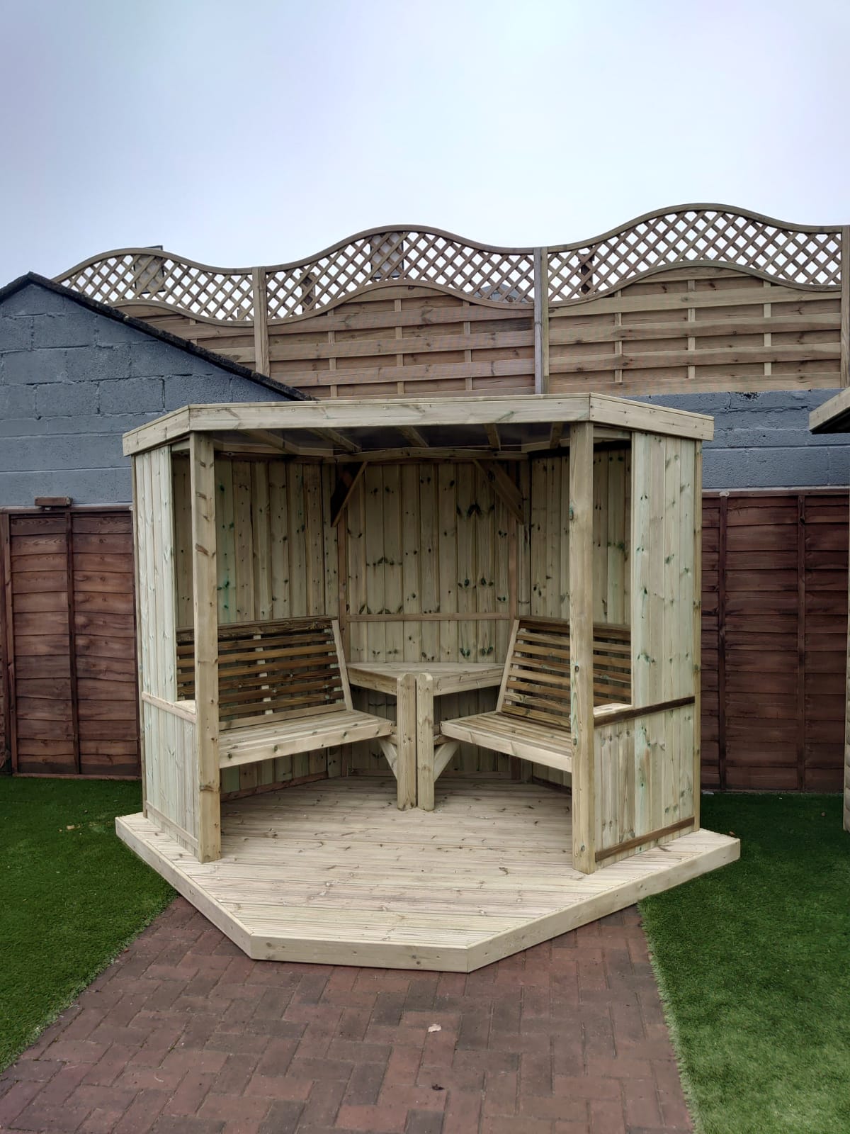 Four Seasons Garden Room With Decking