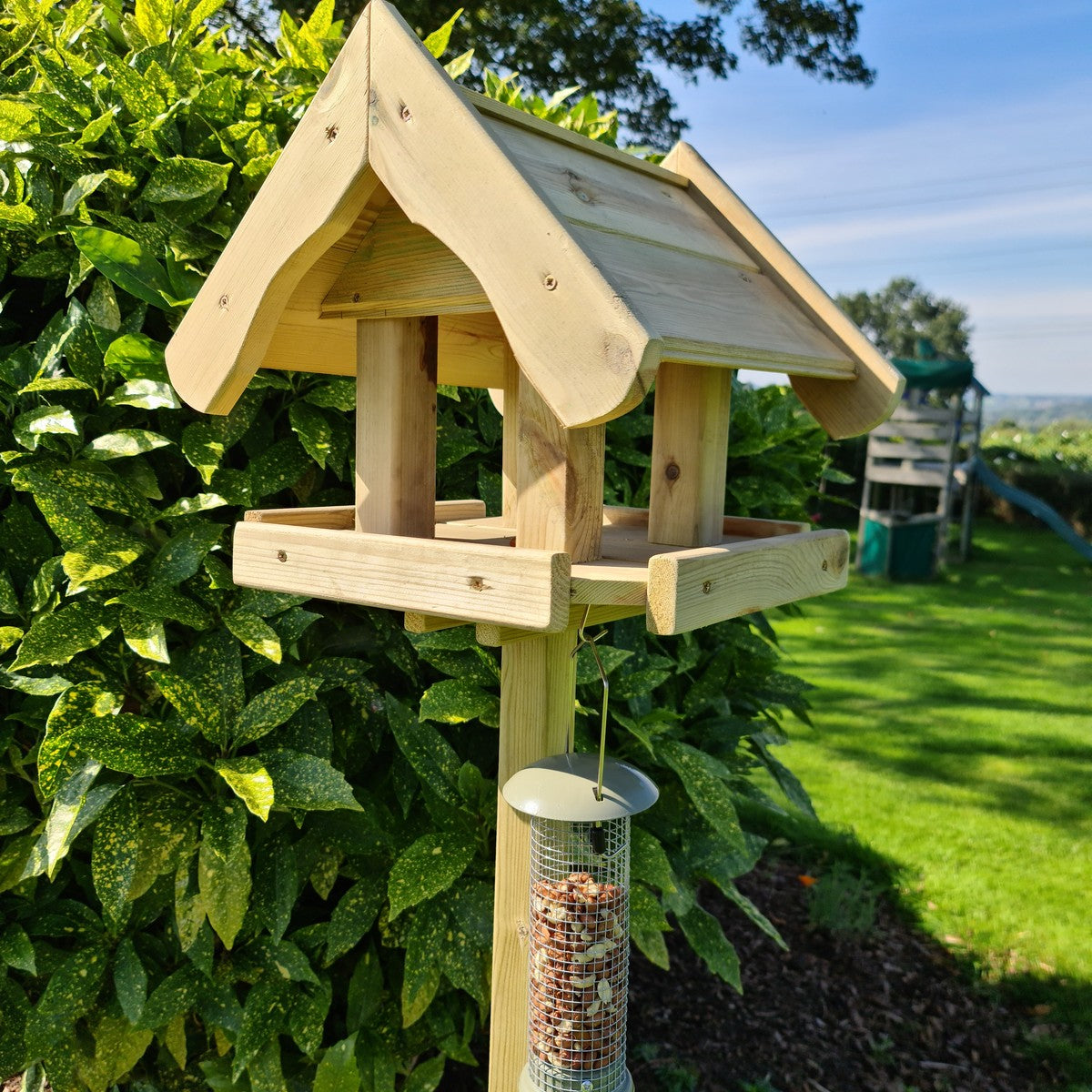 BIRD TABLE WITH CANOPY