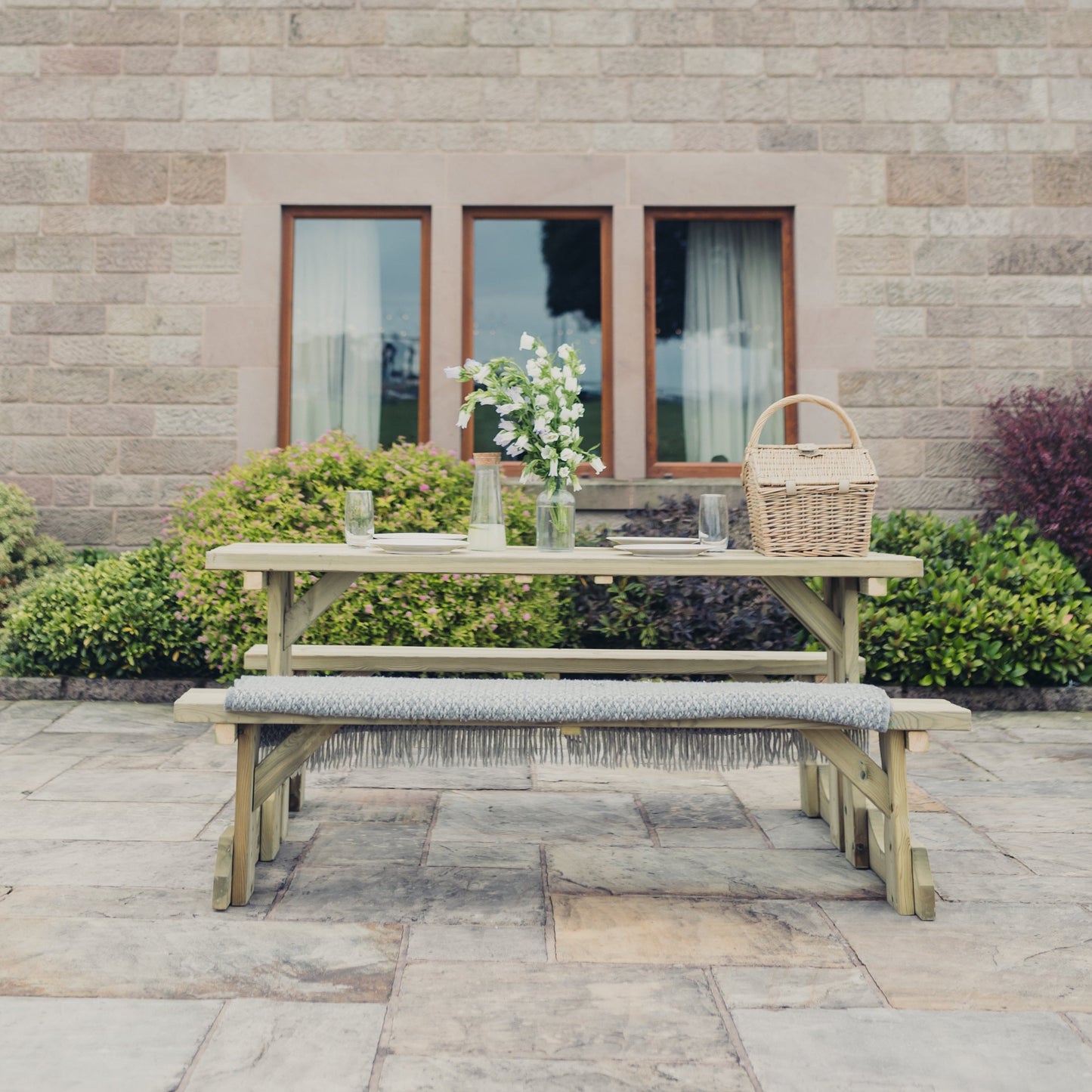 LUNAR PICNIC TABLE 150cm