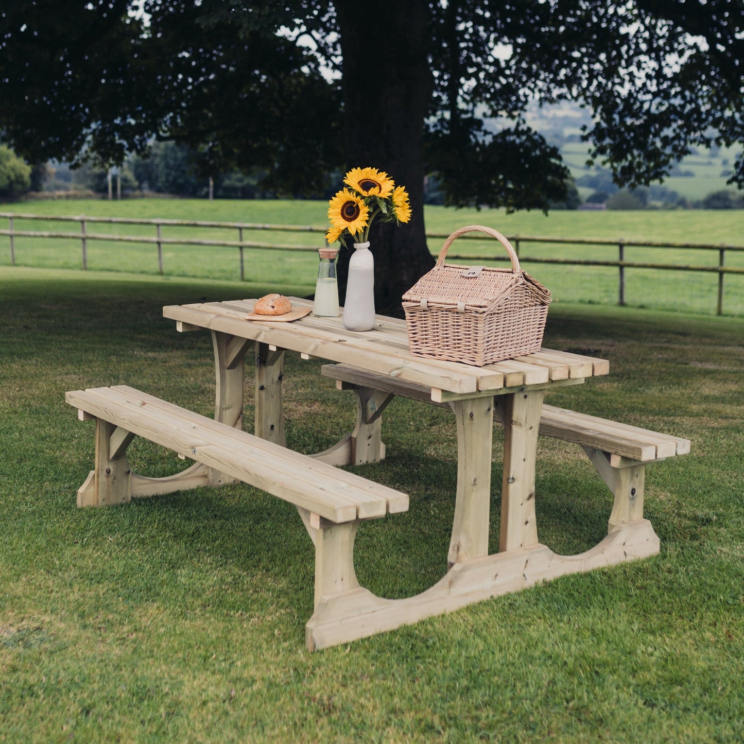 LUNAR PICNIC TABLE 150cm