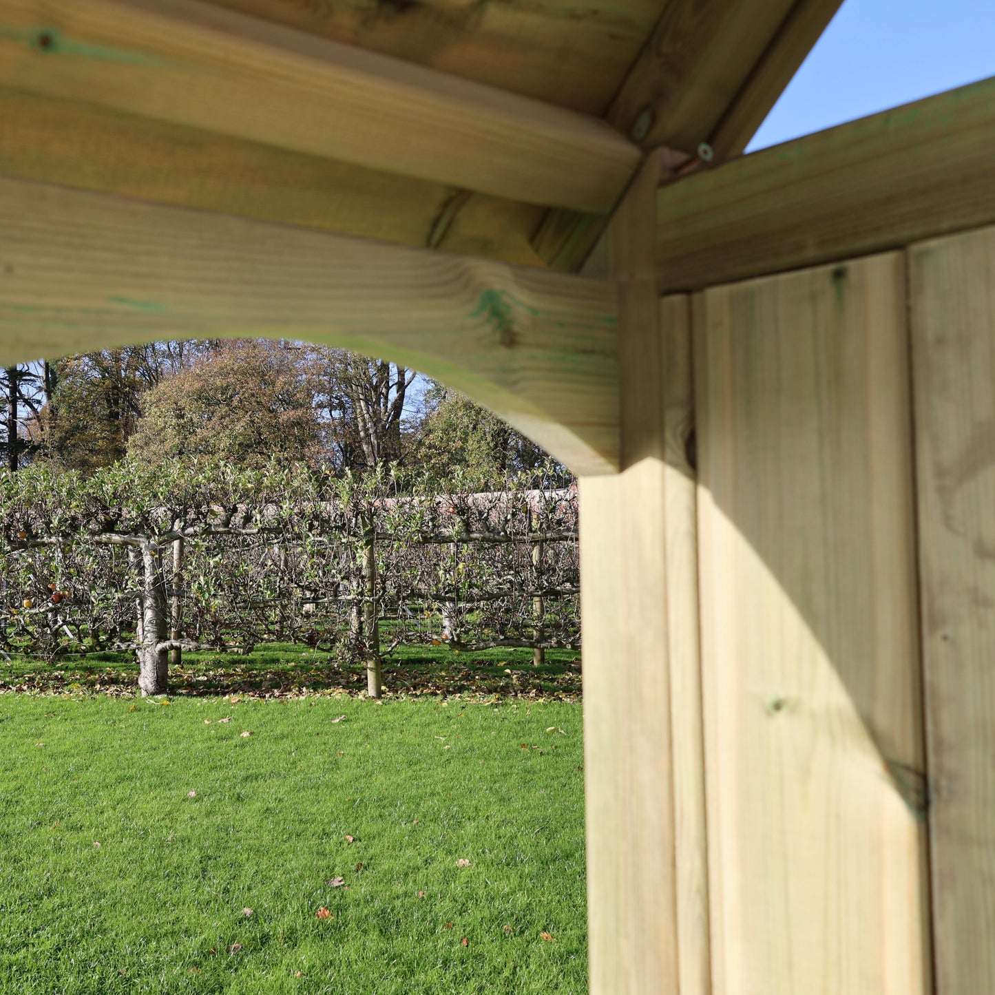 WILLOW STORAGE ARBOUR - 3 SEATER