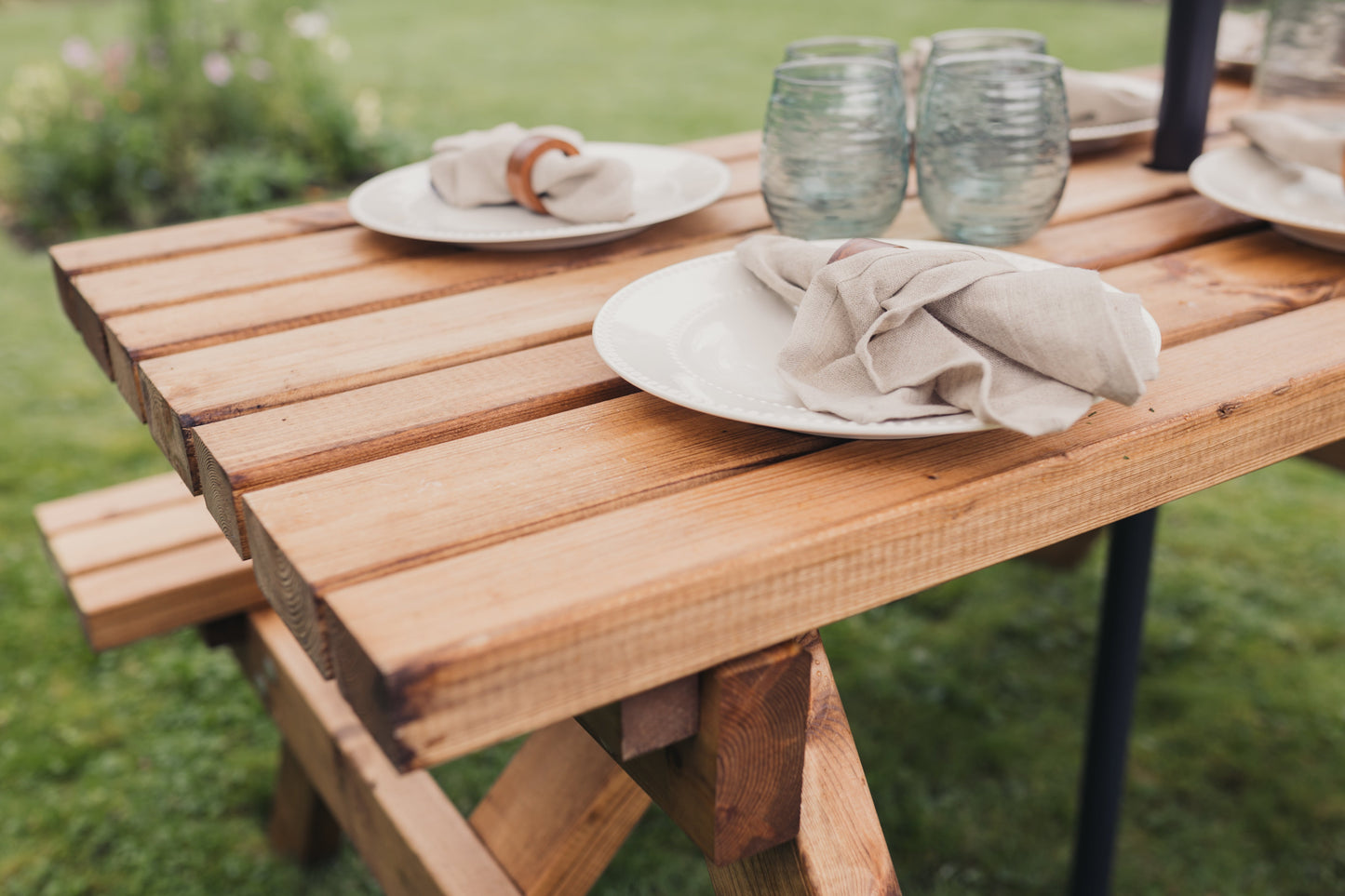 VALLEY PICNIC TABLE 180cm
