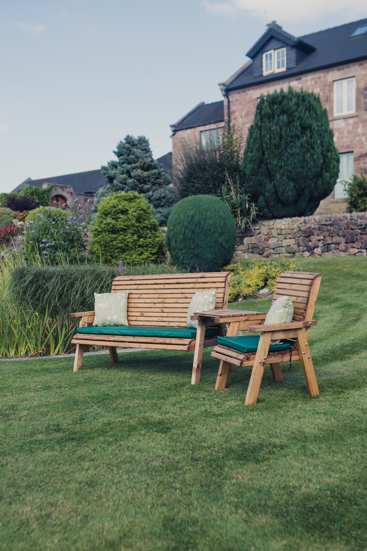 VALLEY 4 SEATER SET - 1 x CHAIR, 1 x 3 SEATER BENCH WITH ANGLED TRAY TABLE