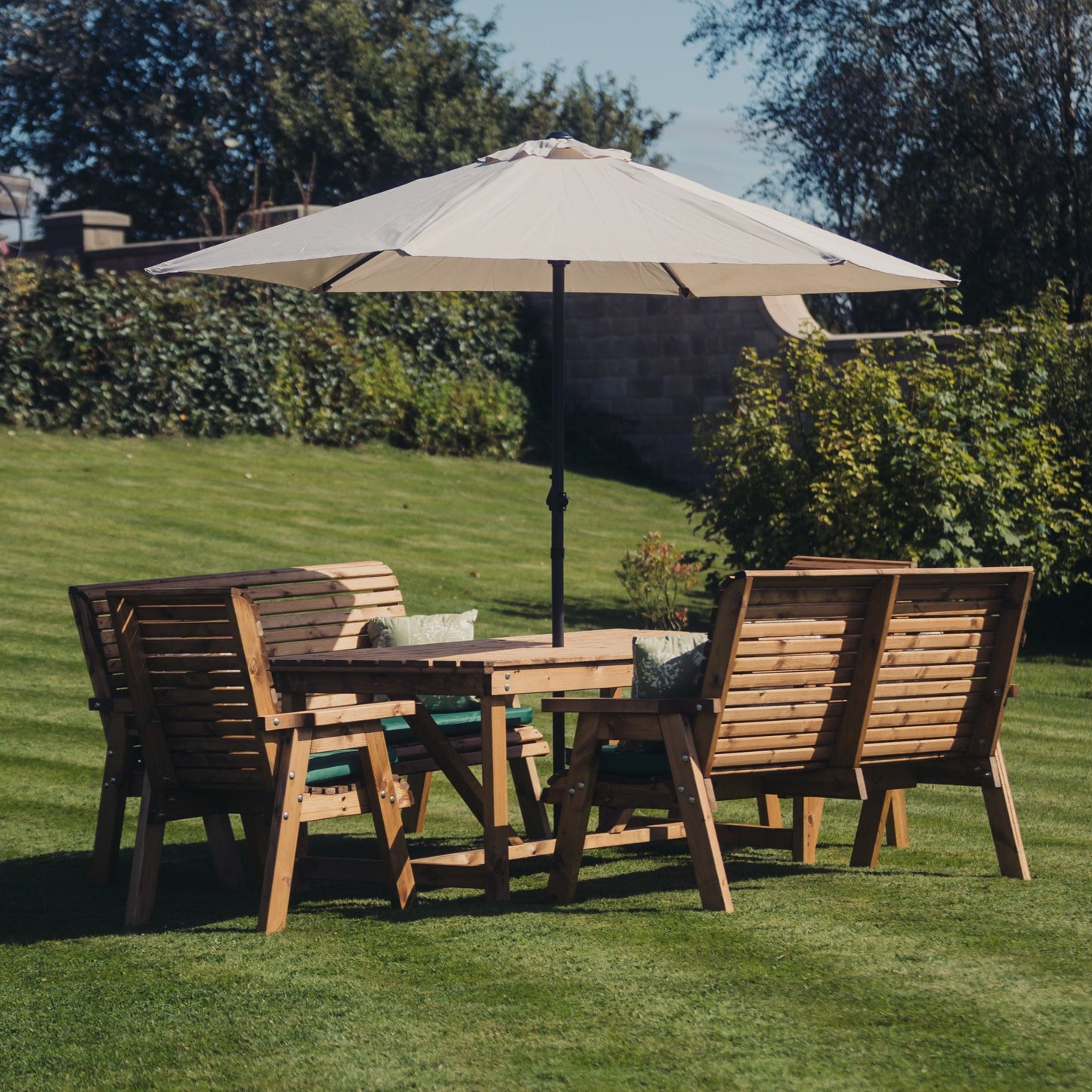 Valley Table Set - Sits 10 - 2 X 3 Seat Benches 2 X 2 Seat Benches
