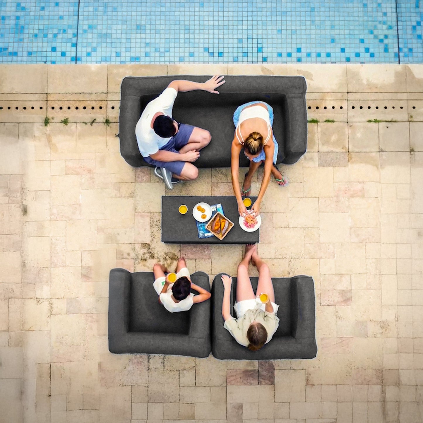 WaveGlobal Inflatable Furniture Set - Outdoor Living